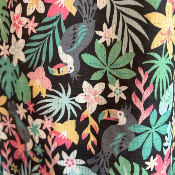 Chubbies The Bloomerang Floral BreezeTech Lightweight Button Up Shirt XS Beach - Picture 10 of 11